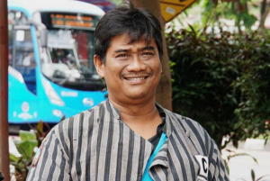 Juru Parkir Pendiri Rumah Lentera untuk Anak-anak dengan HIV