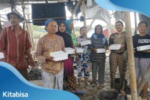Kontribusi Rumpun Anak Pesisir untuk Dhuafa di Kali Adem